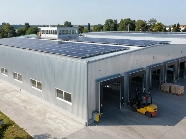 Průmyslové haly: Využití, typy a pronájem v ČR 2025